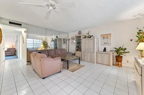 588 Normandy M Delray Beach FL 33484