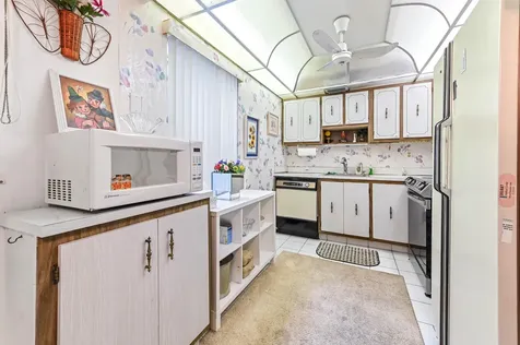 588 Normandy M Delray Beach FL 33484
