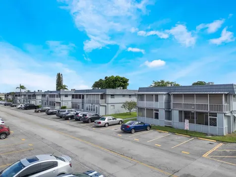 499 Saxony K Delray Beach FL 33446