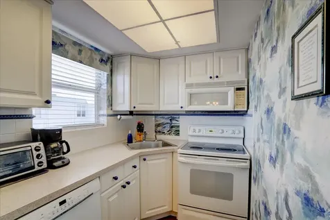 1820 New Palm Way Boynton Beach FL 33435