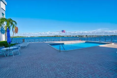 1820 New Palm Way Boynton Beach FL 33435