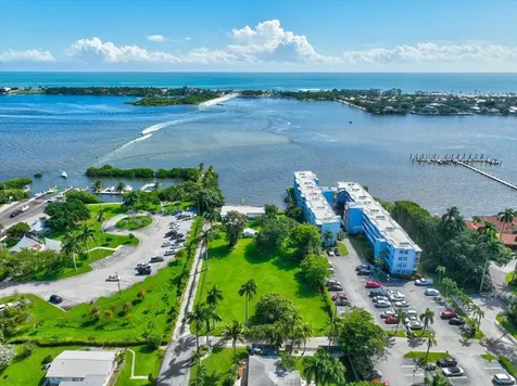 1820 New Palm Way Boynton Beach FL 33435
