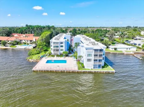 1820 New Palm Way Boynton Beach FL 33435