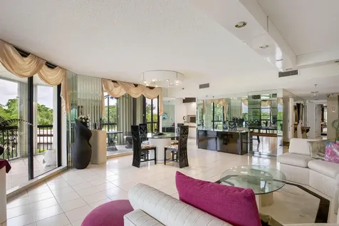 5279 Fountains Drive Lake Worth FL 33467