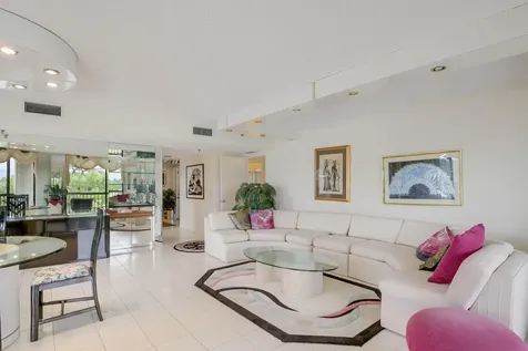 5279 Fountains Drive Lake Worth FL 33467