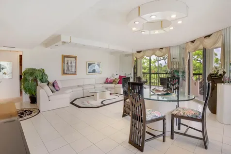 5279 Fountains Drive Lake Worth FL 33467