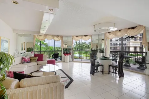 5279 Fountains Drive Lake Worth FL 33467