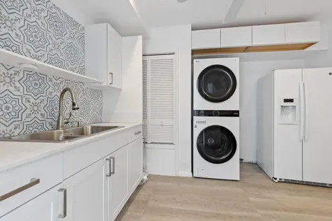 246 Elwa Place West Palm Beach FL 33405