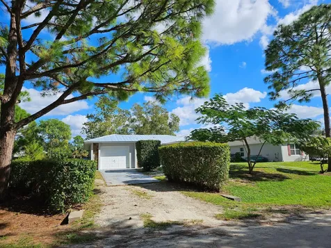 8236 97th Avenue Vero Beach FL 32967