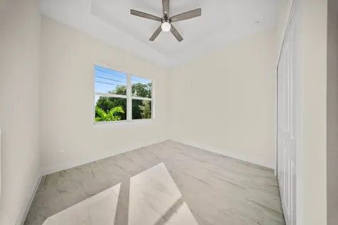 5711 Myrtle Drive Fort Pierce FL 34982