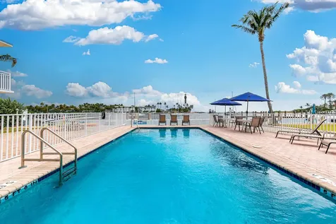 2508 Bay Drive Pompano Beach FL 33062