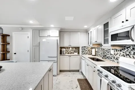 2508 Bay Drive Pompano Beach FL 33062