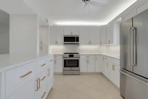 1051 Hillsboro Mile Hillsboro Beach FL 33062