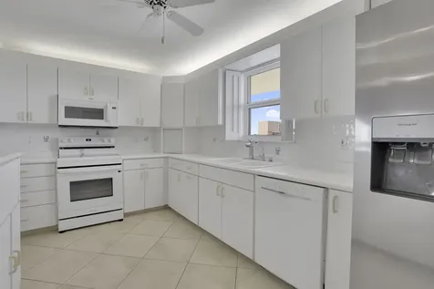 1051 Hillsboro Mile Hillsboro Beach FL 33062