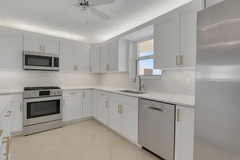 1051 Hillsboro Mile Hillsboro Beach FL 33062