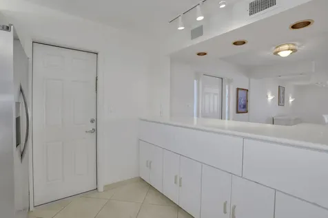 1051 Hillsboro Mile Hillsboro Beach FL 33062
