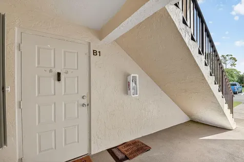 815 Sky Pine Way Greenacres FL 33415