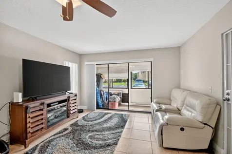 815 Sky Pine Way Greenacres FL 33415