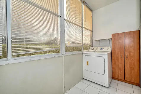 102 Coventry E West Palm Beach FL 33417