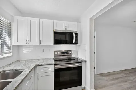 1373 W 30th Street Riviera Beach FL 33404