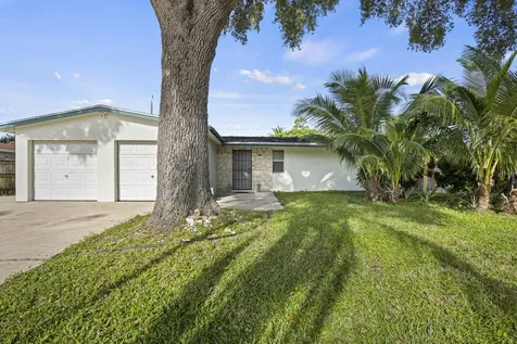 333 Masters Road Palm Springs FL 33461