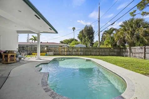 333 Masters Road Palm Springs FL 33461