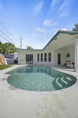 333 Masters Road Palm Springs FL 33461