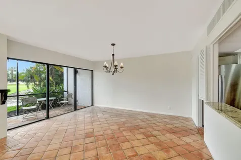 1906 Presidential Way West Palm Beach FL 33401