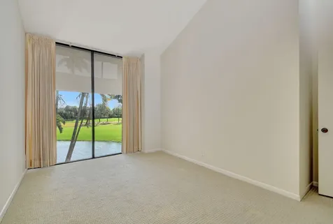1906 Presidential Way West Palm Beach FL 33401