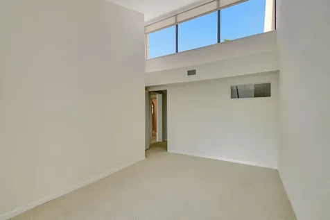 1906 Presidential Way West Palm Beach FL 33401