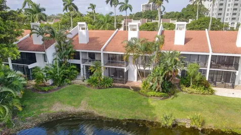 1906 Presidential Way West Palm Beach FL 33401