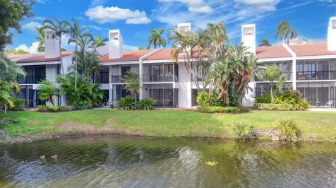 1906 Presidential Way West Palm Beach FL 33401