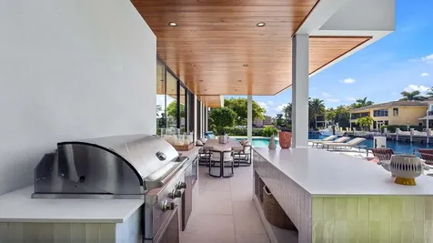 2900 Ne 7th Drive Boca Raton FL 33431