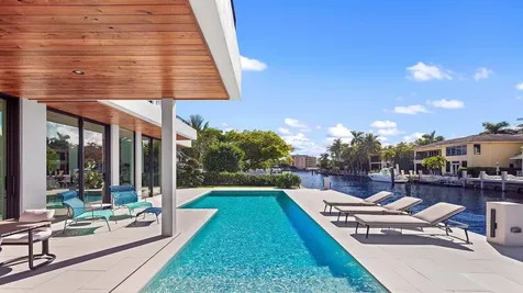 2900 Ne 7th Drive Boca Raton FL 33431