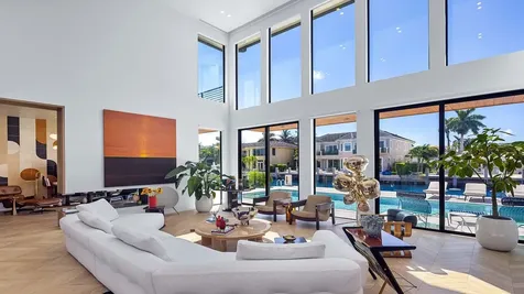 2900 Ne 7th Drive Boca Raton FL 33431