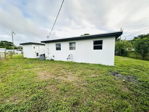 1865 W Chatham Road West Palm Beach FL 33415