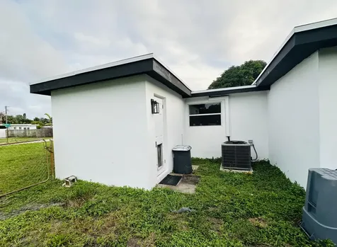 1865 W Chatham Road West Palm Beach FL 33415