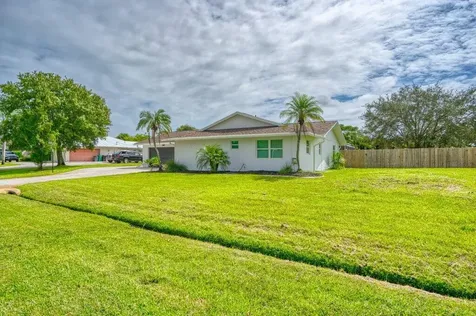 1899 Se Adair Street Port Saint Lucie FL 34952