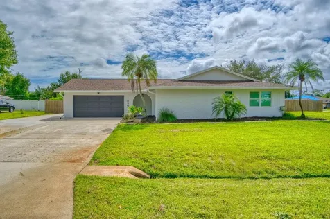 1899 Se Adair Street Port Saint Lucie FL 34952
