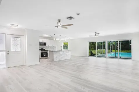 1899 Se Adair Street Port Saint Lucie FL 34952