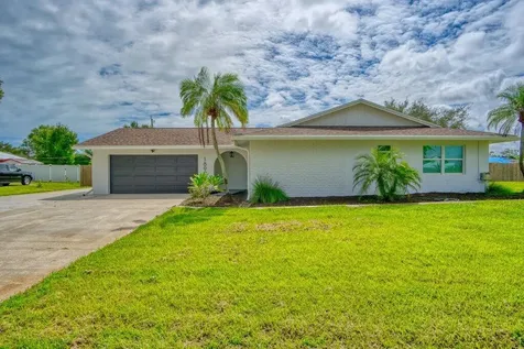 1899 Se Adair Street Port Saint Lucie FL 34952