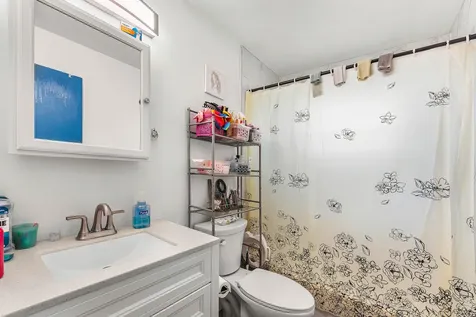 2907 Apalachee Road Palm Springs FL 33406