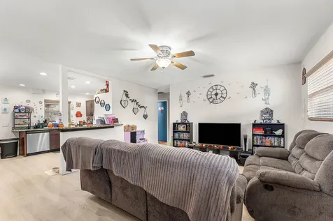 2907 Apalachee Road Palm Springs FL 33406