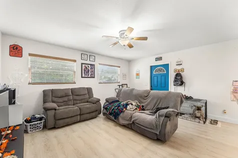 2907 Apalachee Road Palm Springs FL 33406