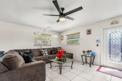 2907 Apalachee Road Palm Springs FL 33406