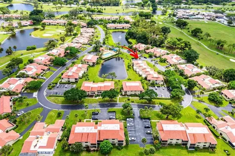 8566 Casa Del Lago Boca Raton FL 33433