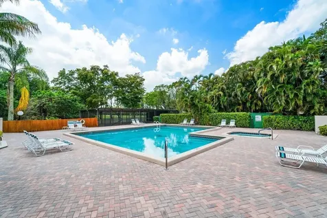 8566 Casa Del Lago Boca Raton FL 33433
