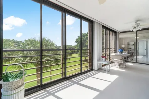 7572 Regency Lake Drive Boca Raton FL 33433