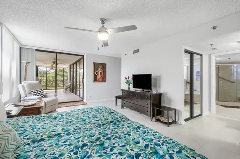 7572 Regency Lake Drive Boca Raton FL 33433
