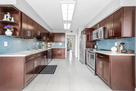 7572 Regency Lake Drive Boca Raton FL 33433